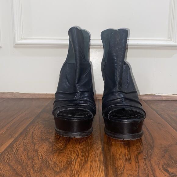 VERA WANG Black Leather 7.5 Peep Toe High Heel Platform Sexy Stiletto Booties - Picture 3 of 10